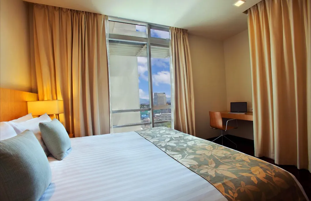 PARKROYAL Serviced Suites Kuala Lumpur-1